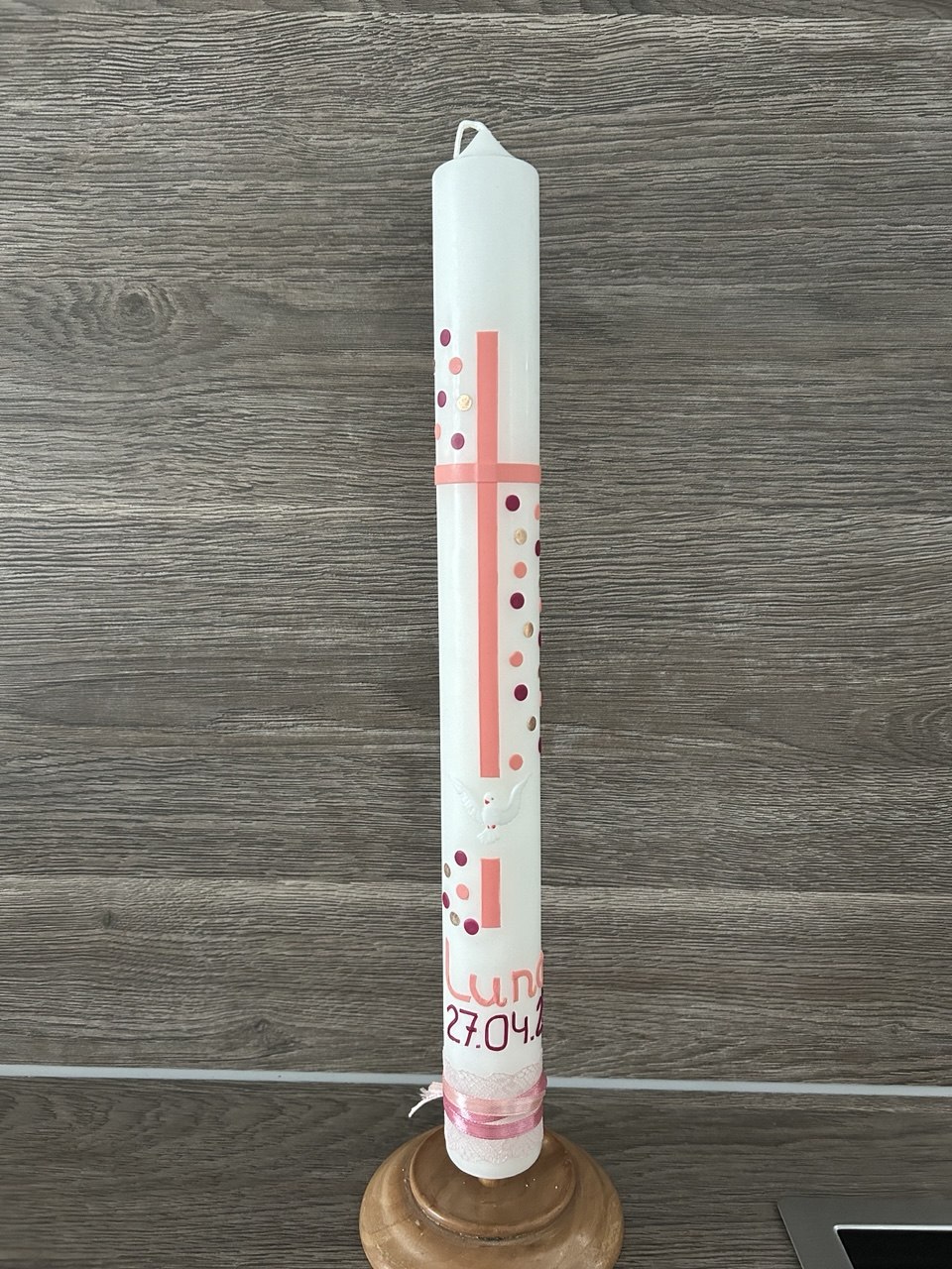 Detailansicht einer handgefertigten Anlasskerze